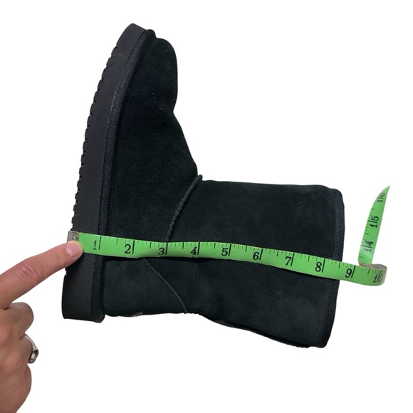 Koolaburra by UGG Koola Short Black Leather Suede Short Pull On Boot Size 5 EUC - Picture 9 of 11
